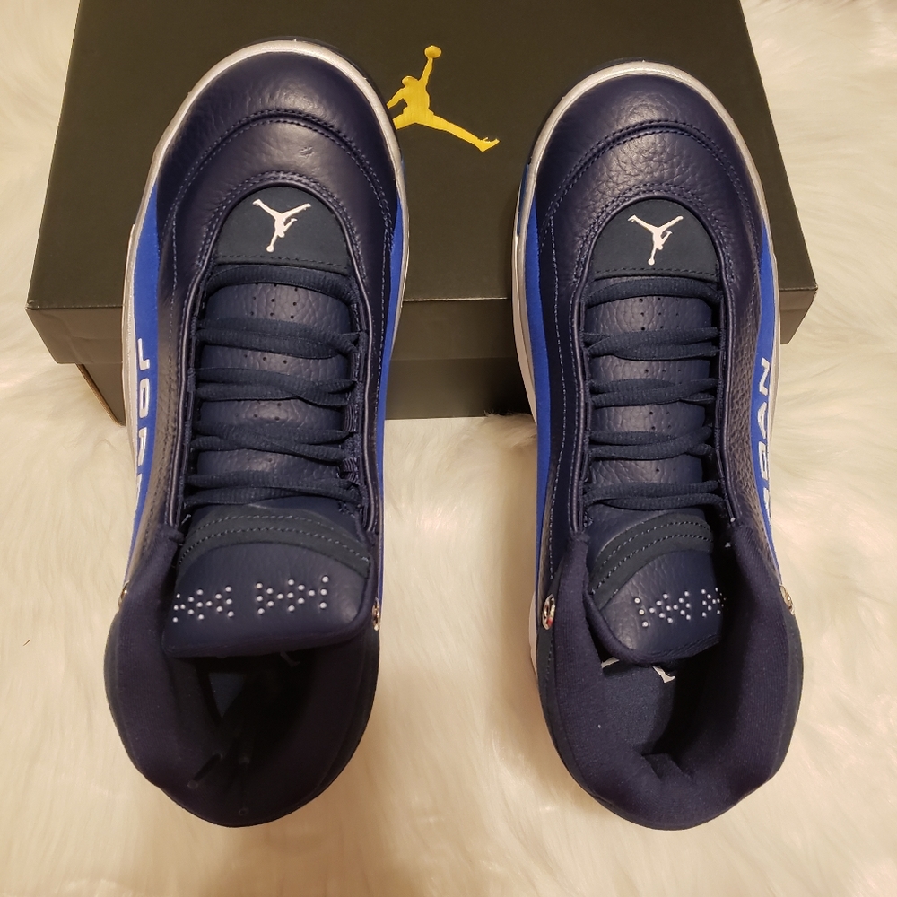 JORDAN Team Showcase Mens Basketball Shoes NIB - Picture 4 of 5
